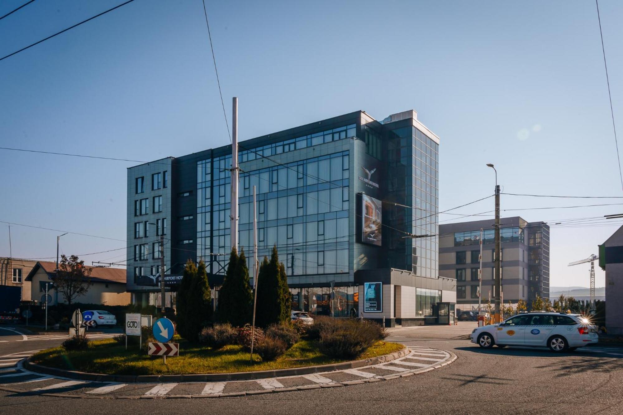 Sky Airport Hotel Kluž Exteriér fotografie
