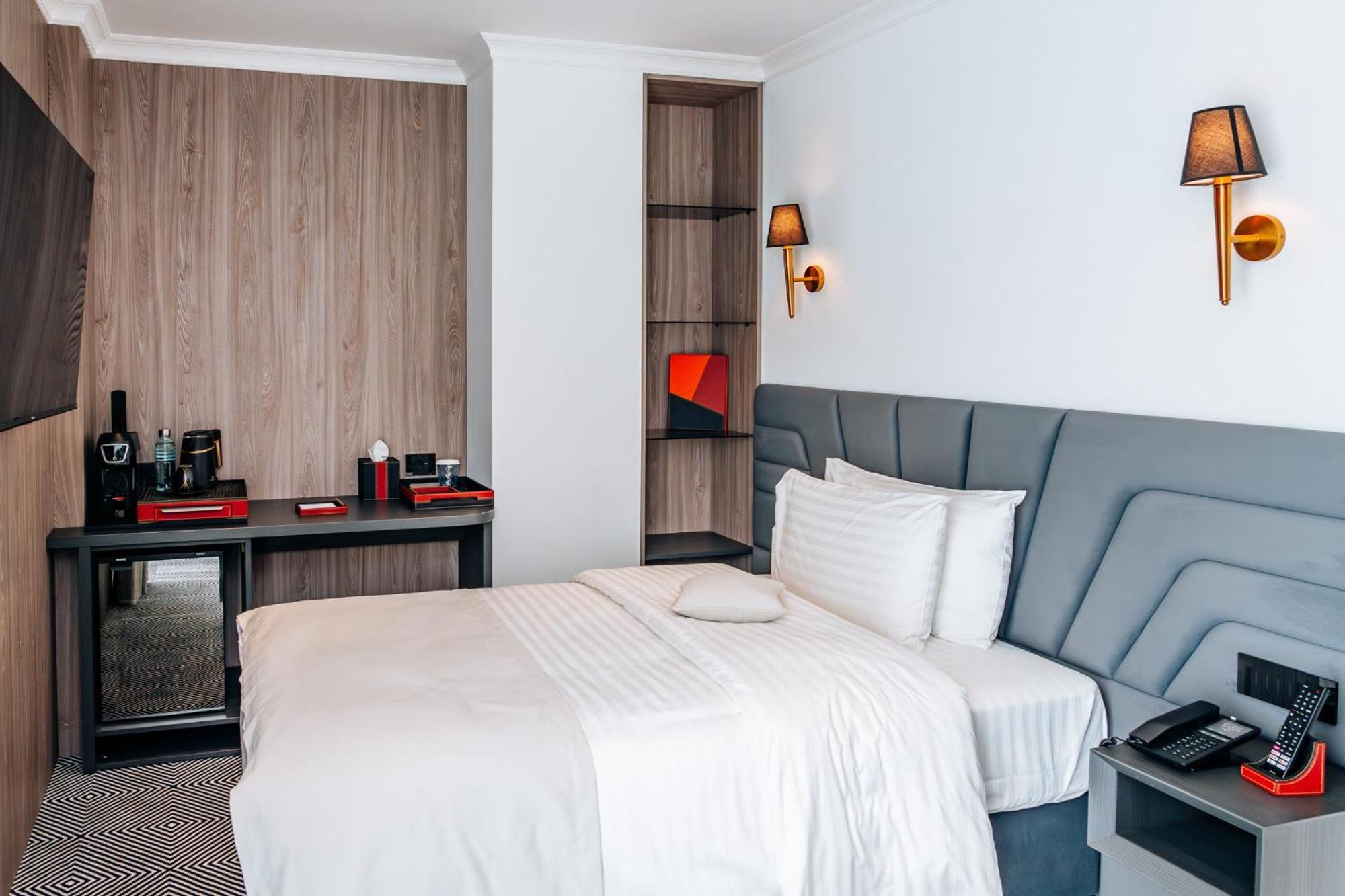 Sky Airport Hotel Kluž Pokoj fotografie